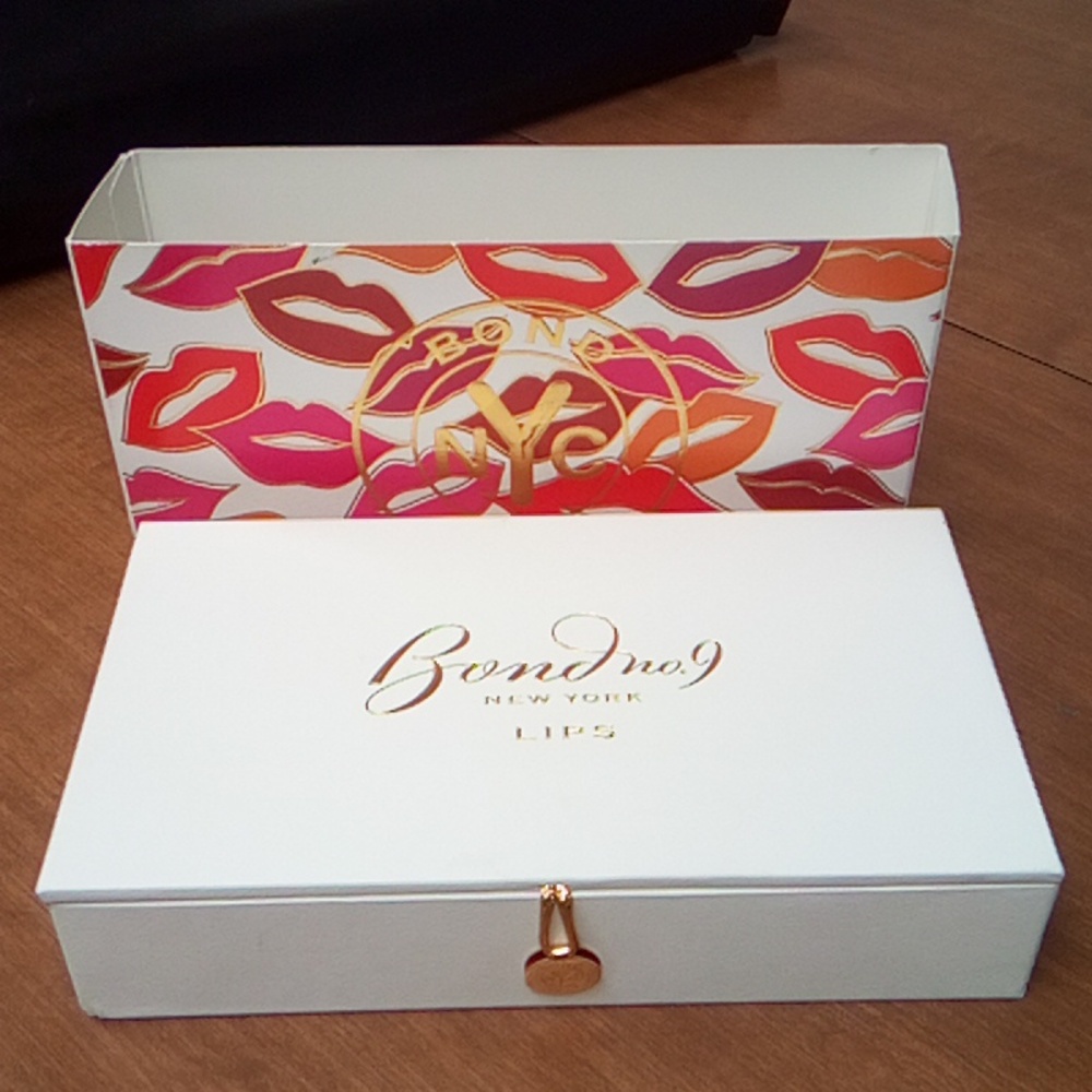 Bond no 9  NYC Soho Lip Collection